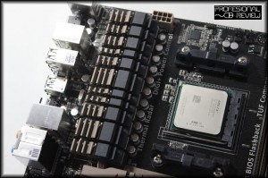 sabertooth_990fxr2_04