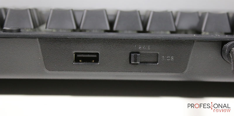 Corsair K70 RGB RAPIDFIRE USB