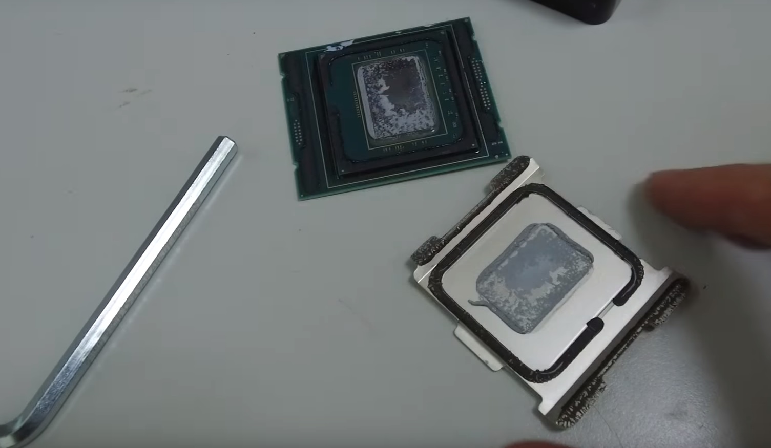Intel elimina la soldadura de sus procesadores HEDT