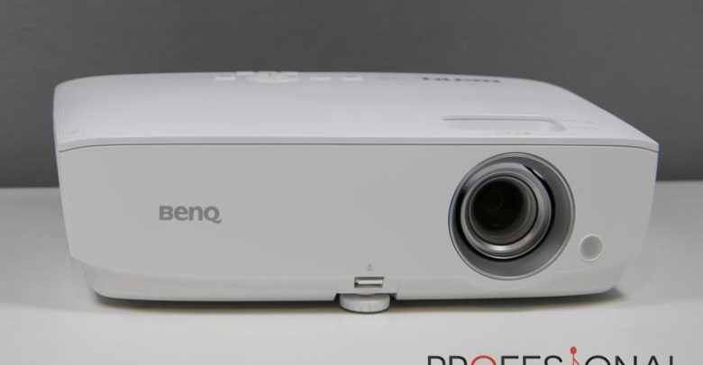 BenQ W1050