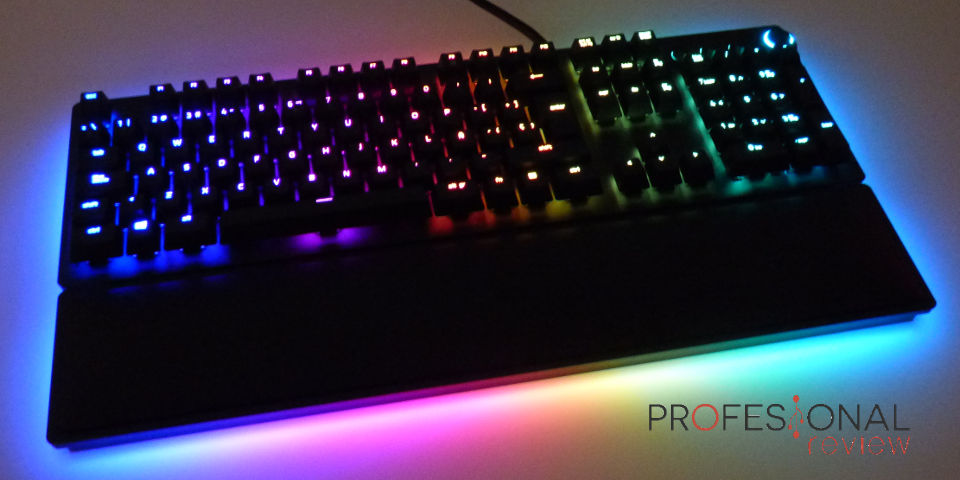 Esta es la revolucionaria tecnología láser del teclado Huntsman Elite de  Razer