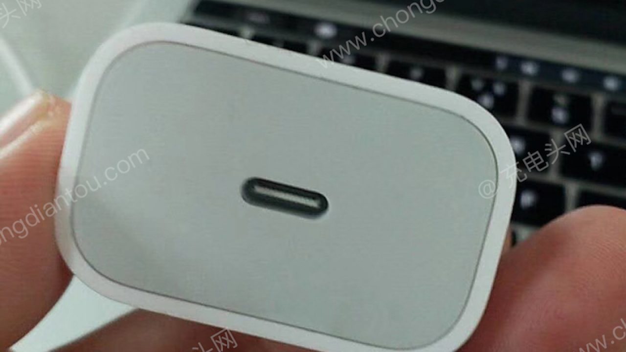 colgante Completo Emperador Visto el nuevo cargador USB-C de 18W que Apple prepara para el iPhone