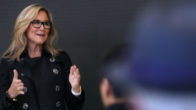 Ángela Ahrendts responde a las crítica sobre su pasado como jefa de ventas en Apple