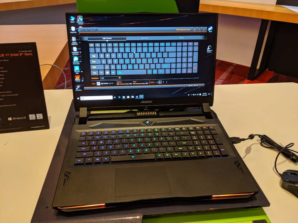 Portátil AORUS 17 Portátil AORUS 17