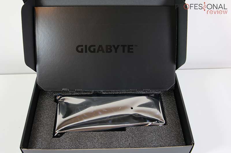 Gigabyte GTX 1660 Super Gaming OC Unboxing