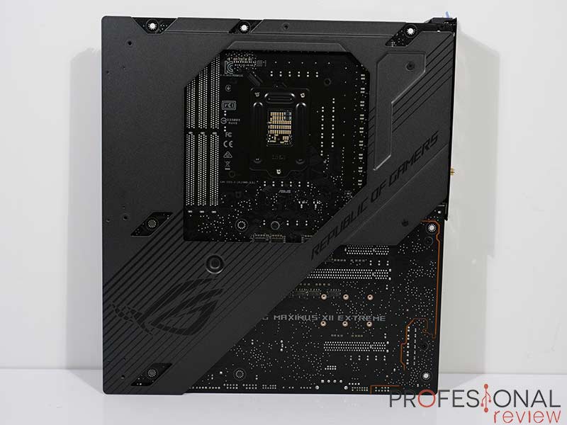 ASUS ROG MAXIMUS XII EXTREME Review