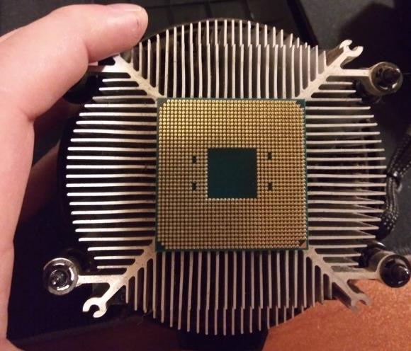 Gaviota Desmantelar Terapia CPU AMD pegada al disipador tras sacarlo: ¿Es normal? ¿Hay soluciones?