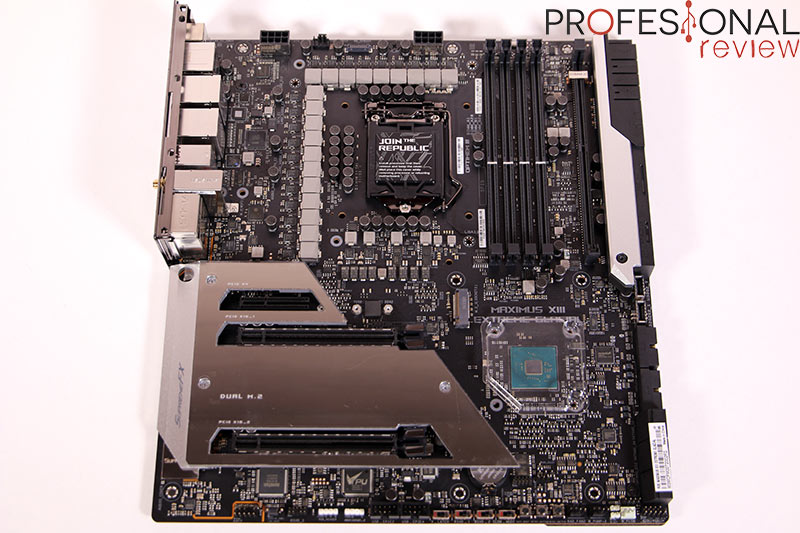 Asus ROG Maximus XIII Extreme Glacial Review