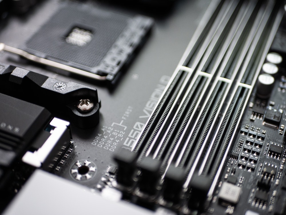 ¿Por qué los fabricantes de memoria RAM dan garantía de por vida?