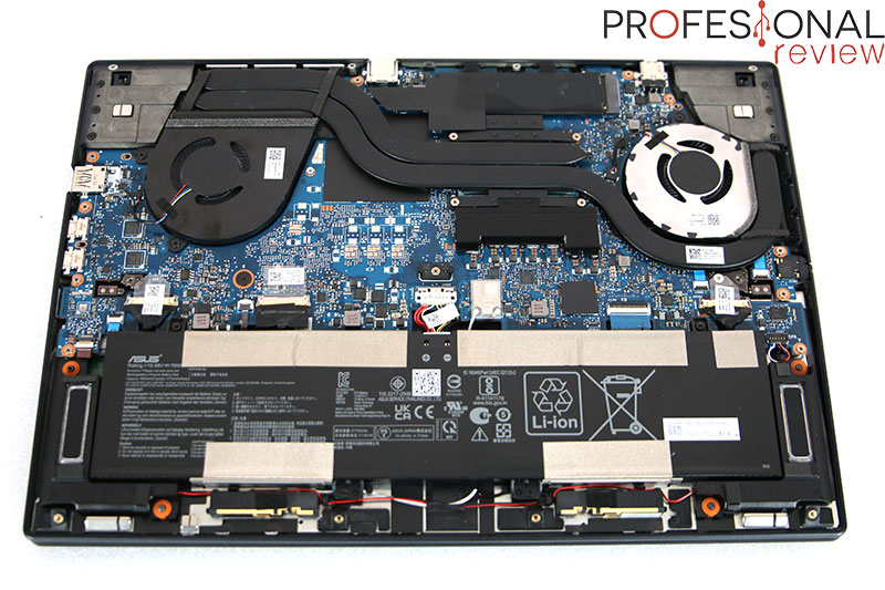 Asus Zenbook Pro 14 Duo OLED Hardware