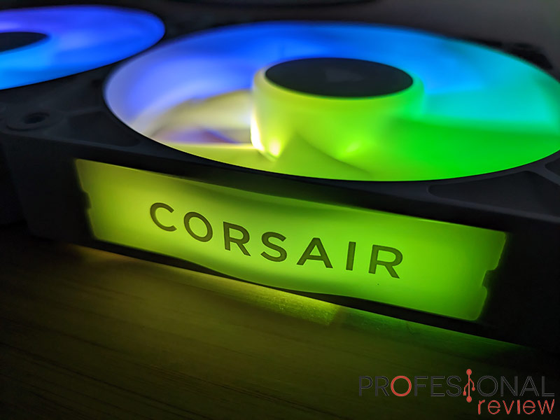 Corsair iCUE LINK RX120 RGB Review en Español (Análisis completo)