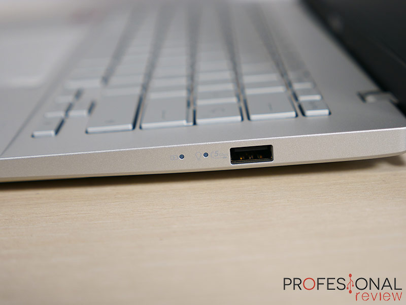 Asus Vivobook S14 2025 Review Asus Vivobook S14 2025 Puertos
