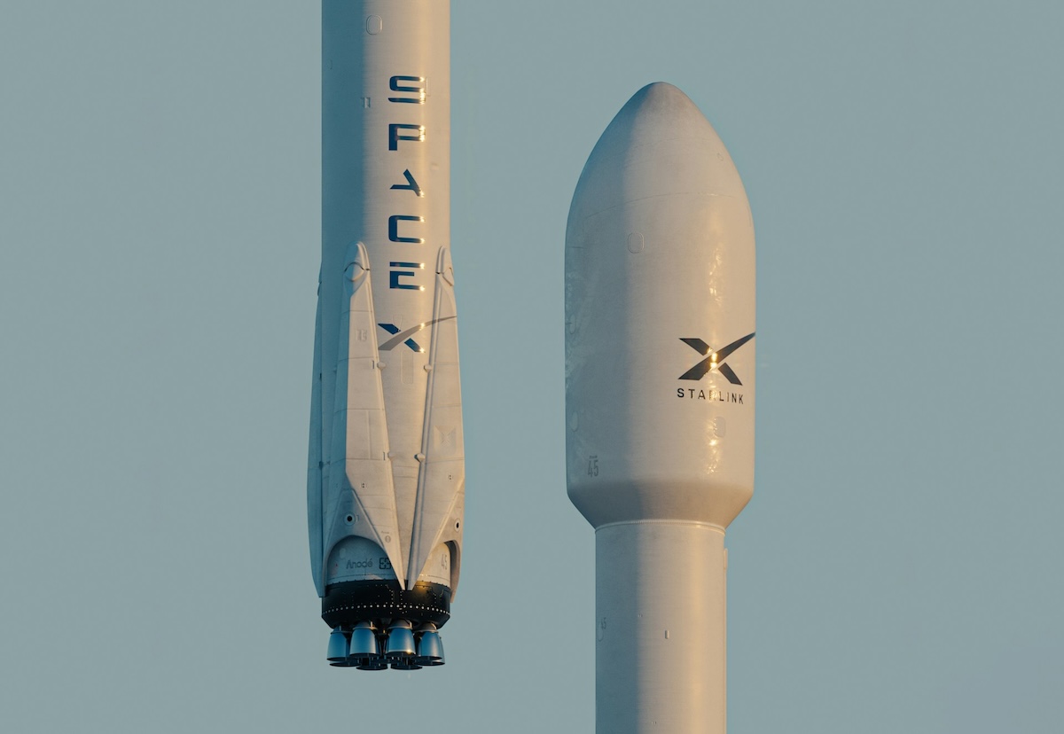 SpaceX ya está montando la fábrica de chips de Musk en Texas: su plan de producción arranca en 2026 SpaceX ya está montando la fábrica de chips de Musk en Texas: su plan de producción arranca en 2026