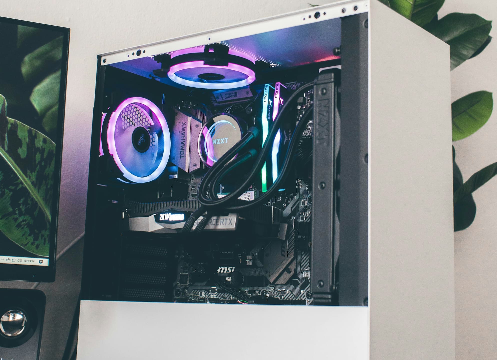 El calor puede poner en jaque a tu PC gaming: evítalo con estos ventiladores RGB a precio mínimo
