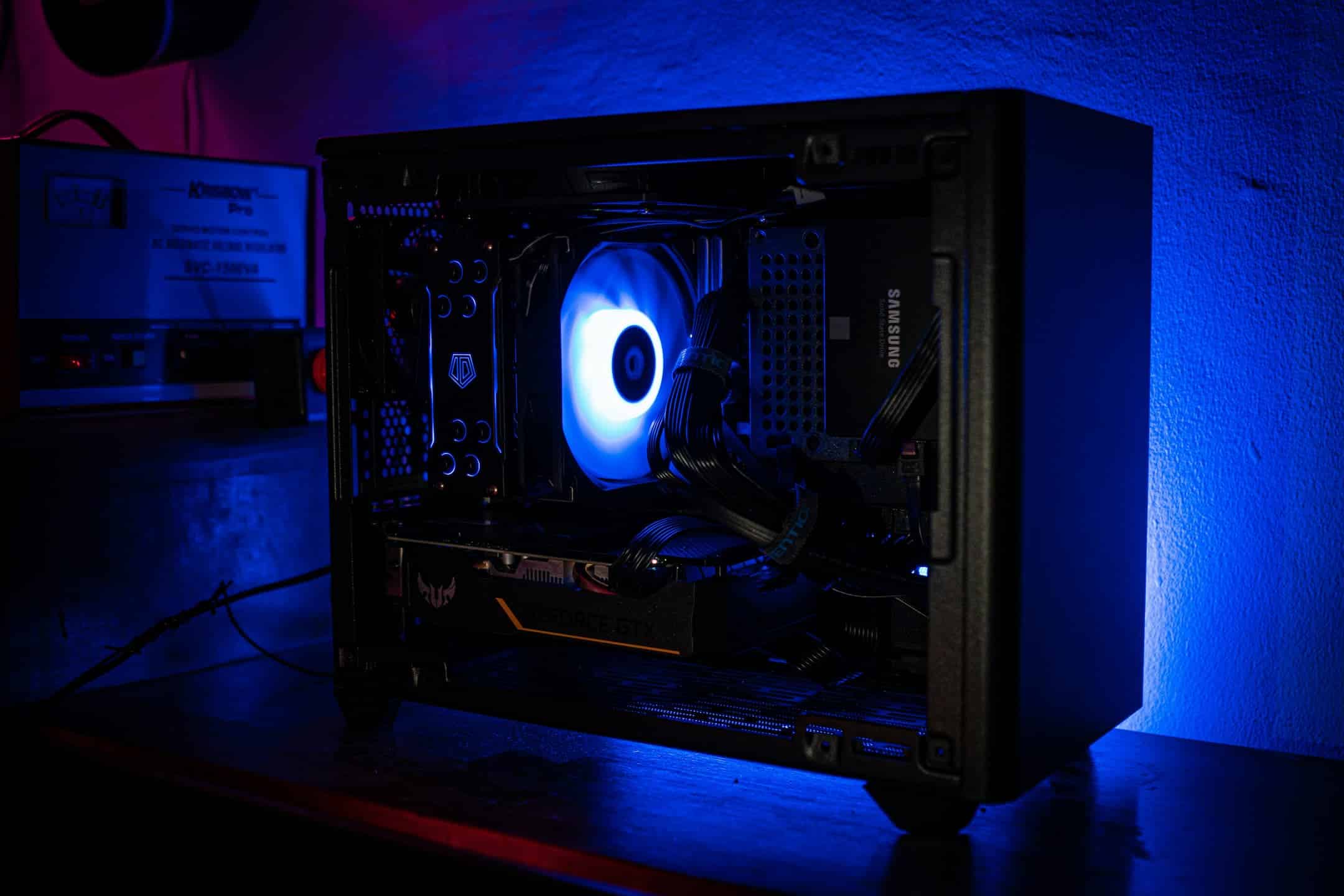 Esta RTX 5060 es la tarjeta perfecta para montar un PC Gaming en tu salón, y acaba de alcanzar su mínimo histórico