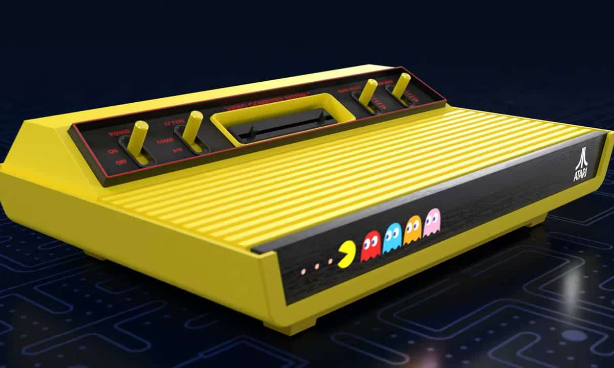 Si tú también eres un nostálgico de los 70, la Atari 2600+ Pac-Man acaba de alcanzar su precio mínimo histórico