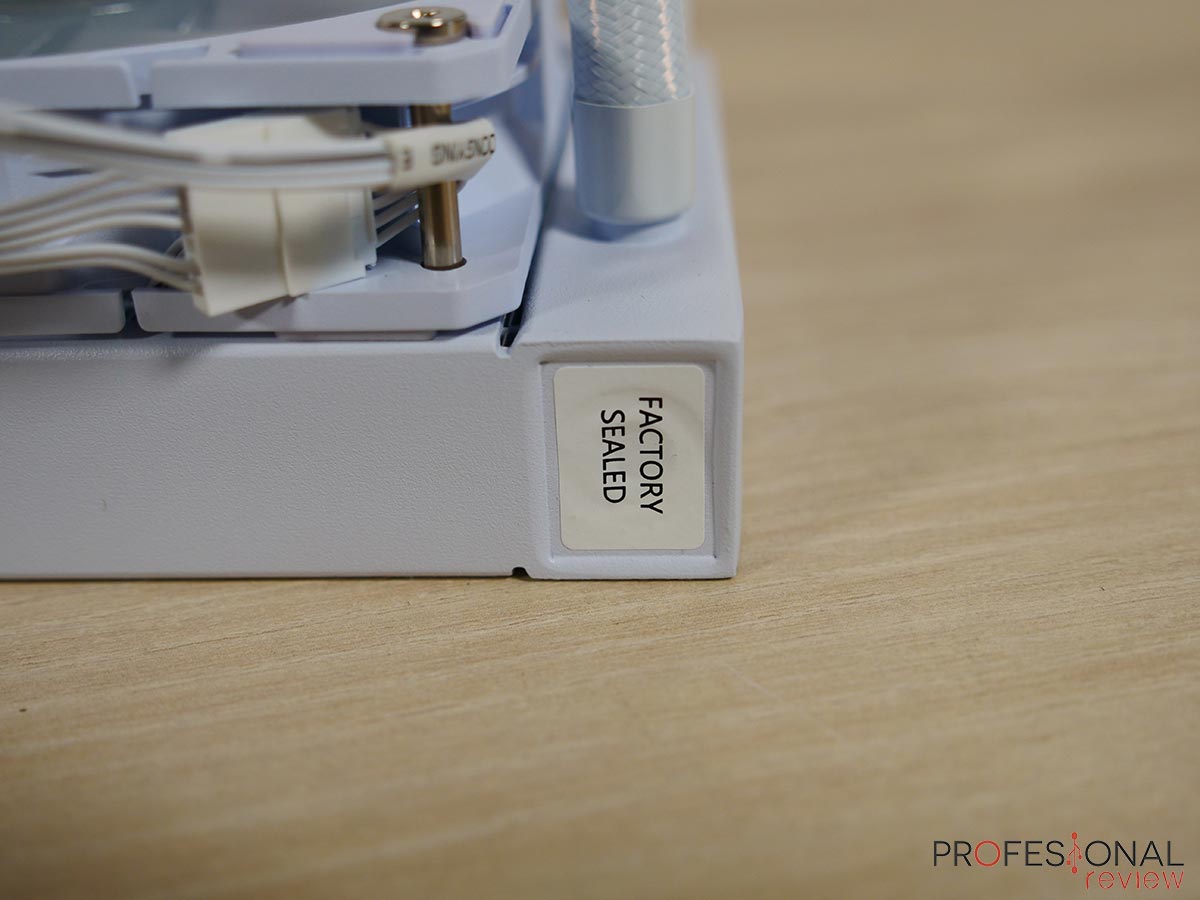 MSI MPG CORELIQUID P22 360 Review