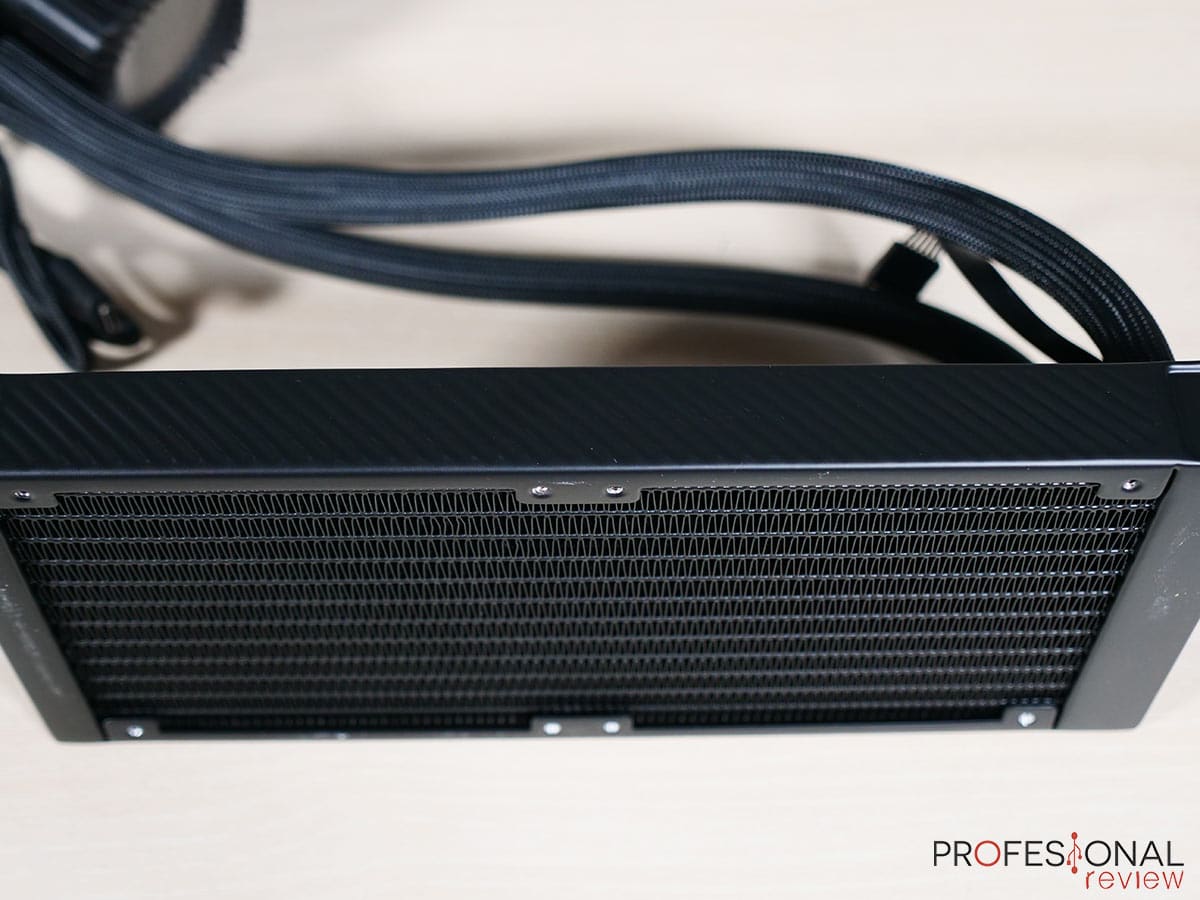 be quiet! Light Loop IO LCD Review