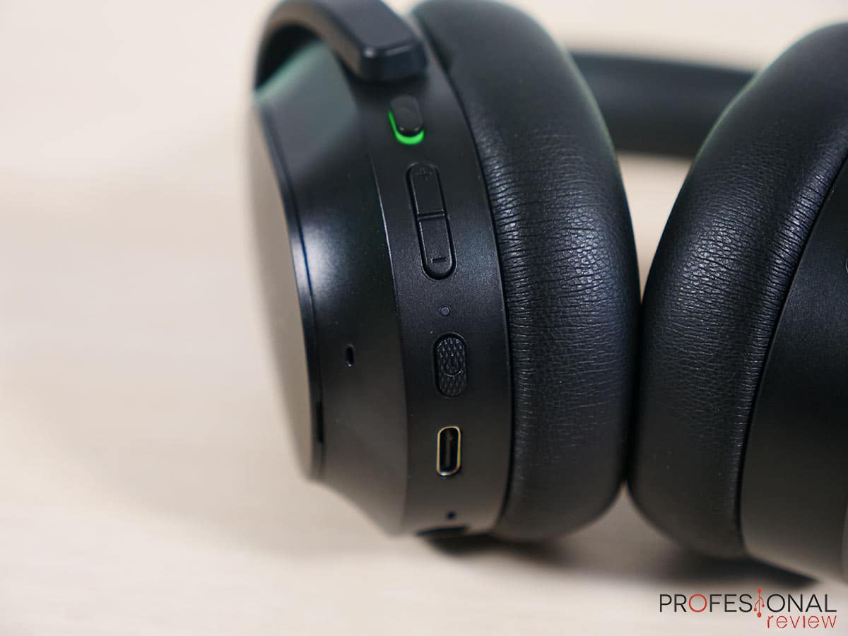 Razer Barracuda V2 Pro Review